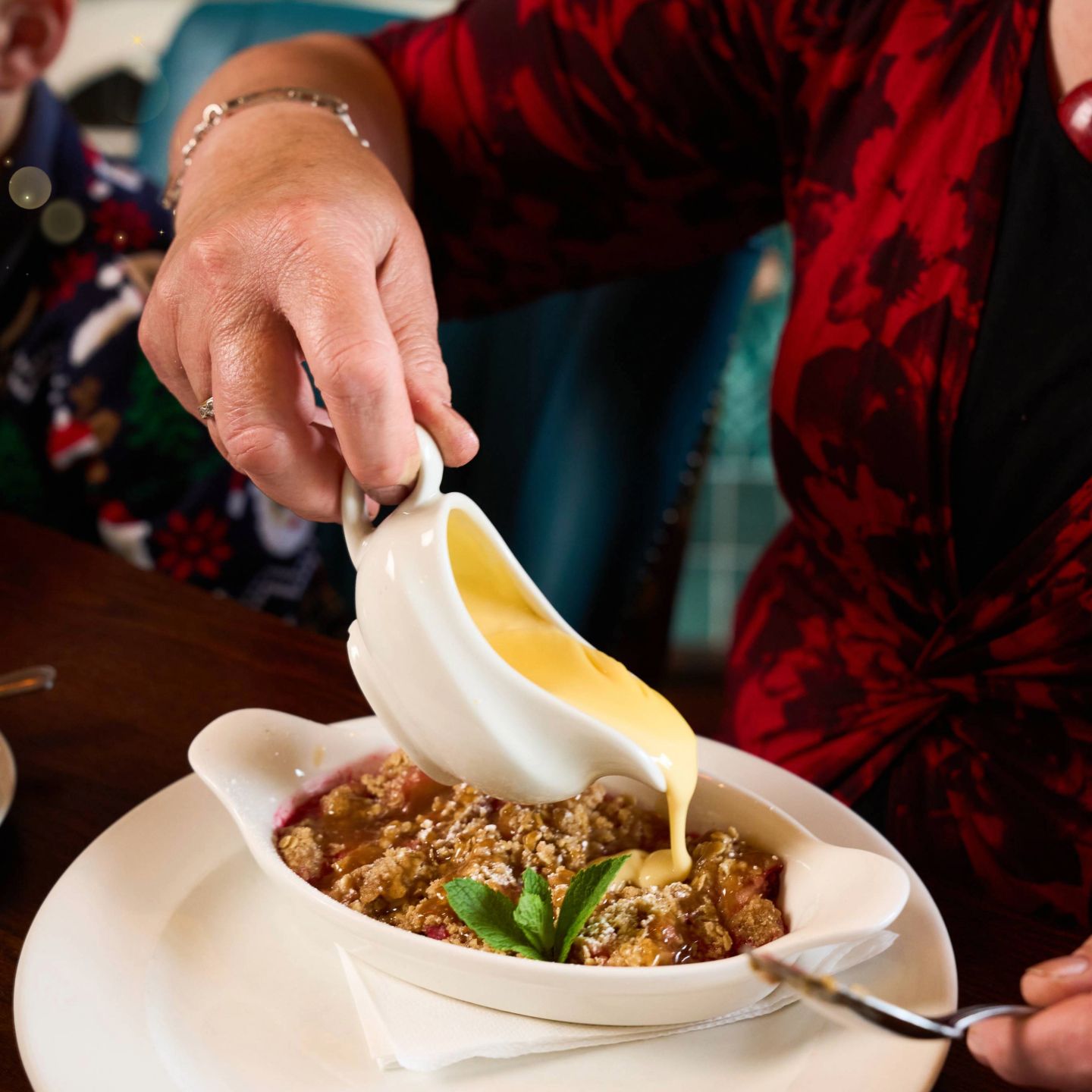 Christmas Day 2024 Lunch, Dinner & Dining at The Bradgate Arms in Cropston Leicestershire