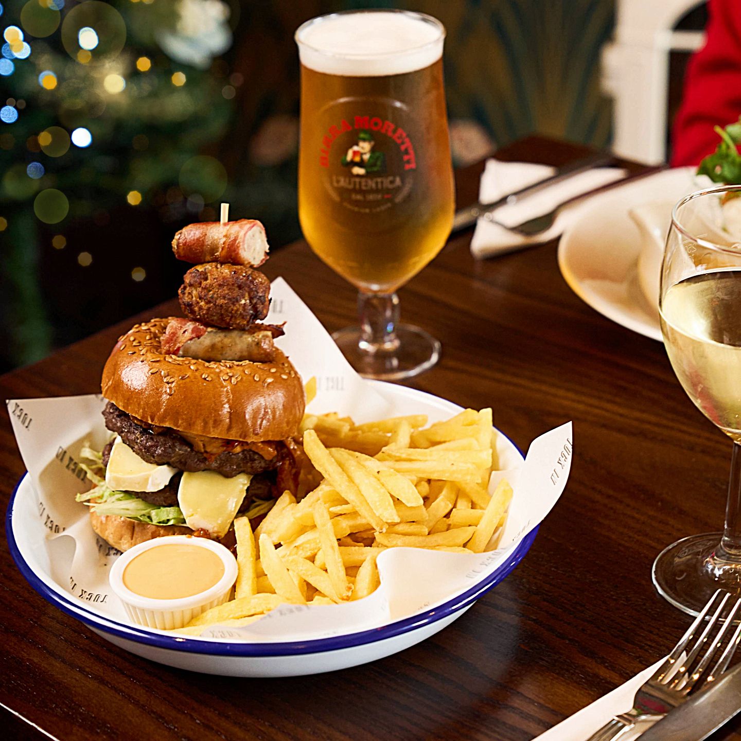 Festive Lunch & Dinner at The Bradgate Arms in Cropston Leicestershire